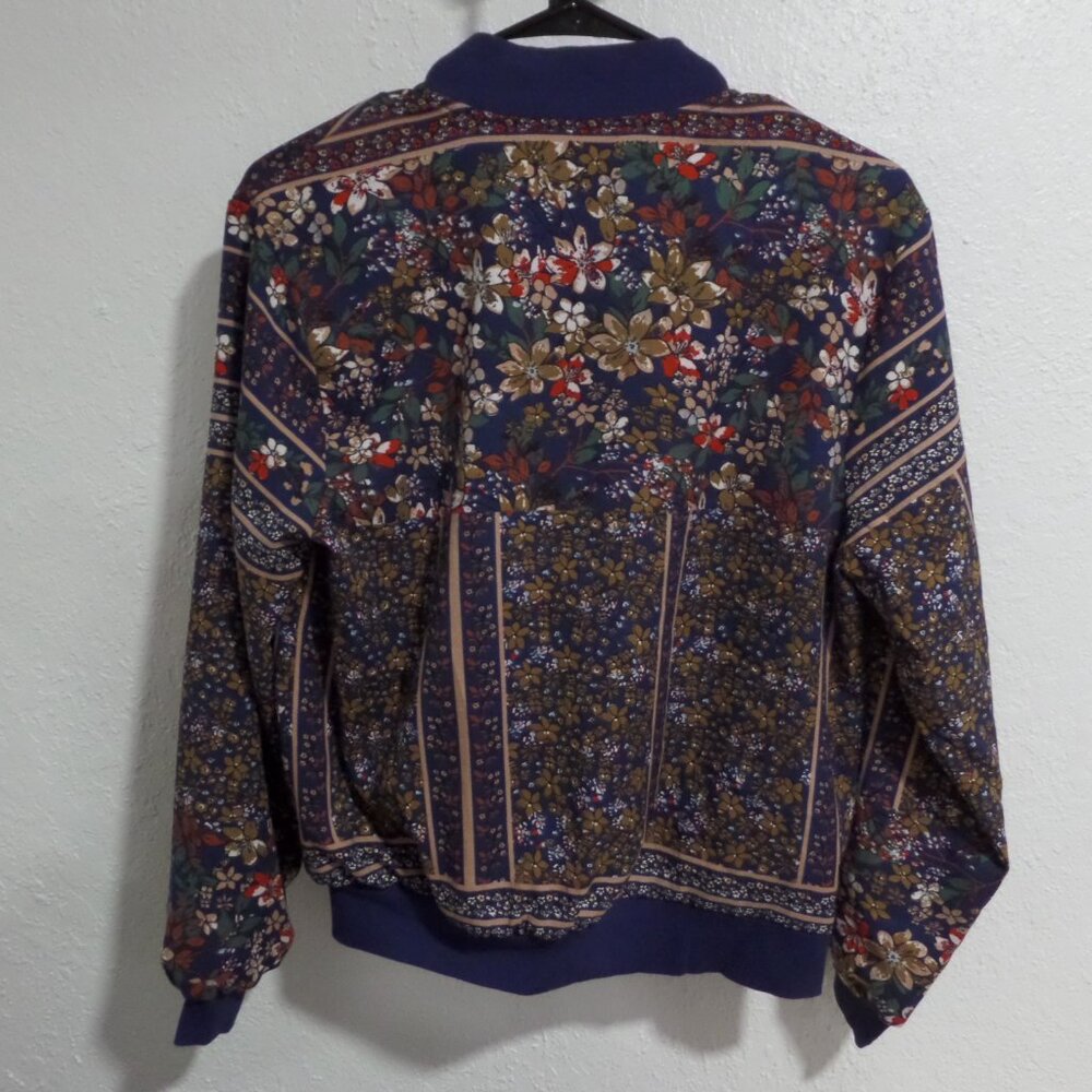 Lightweight Jacket - image 4